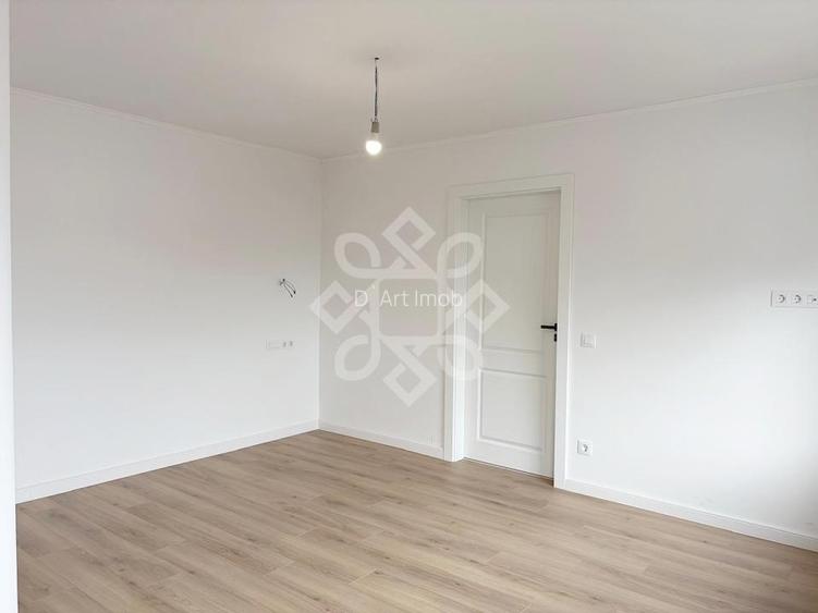 Apartament pe doua niveluri cu terasa, strada Vasile Alecsandri - 12