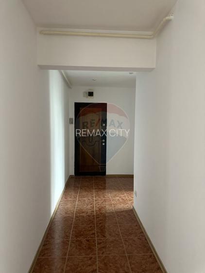Apartament cu 4 camere de vânzare în zona Calea Romanului - 5