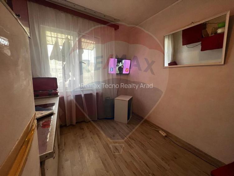 Vand garsoniera zona Vlaicu etajul 3 - 3