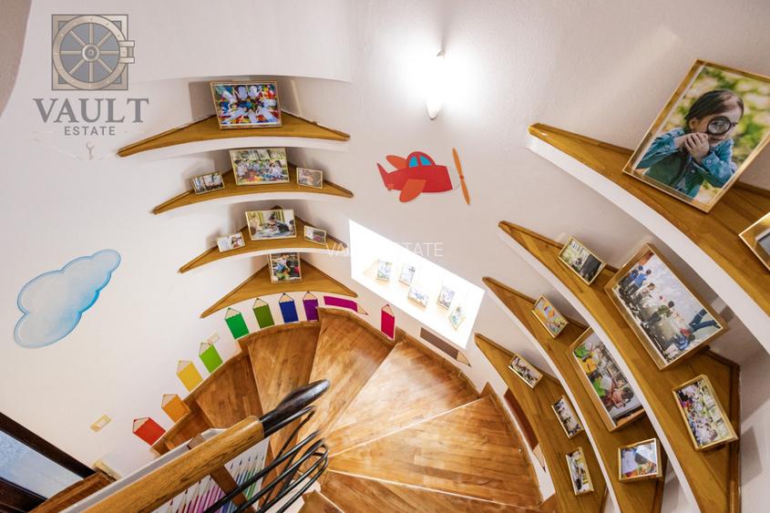 Vila de 12 camere - pretabila pentru gradinita/cantina/cofetarie  - Parcul Carol - 8