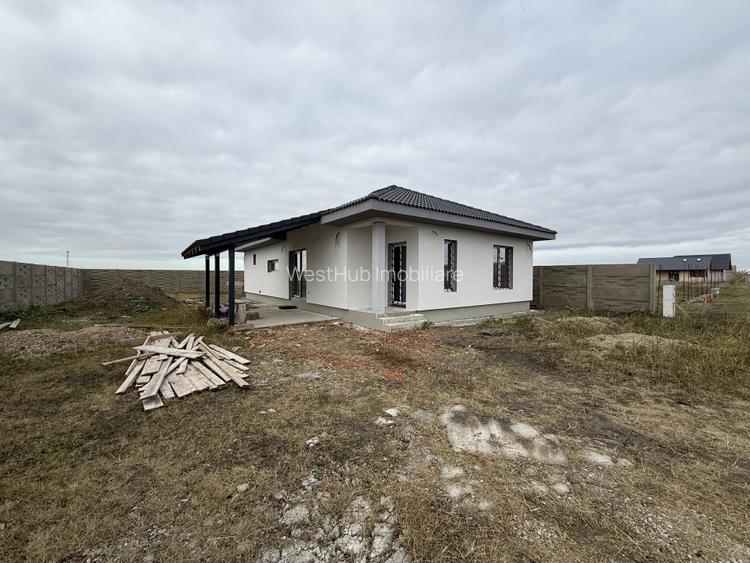 Casa individuala, 4 camere, 105 utili, 580 teren, Sanmihaiu Roman - 2