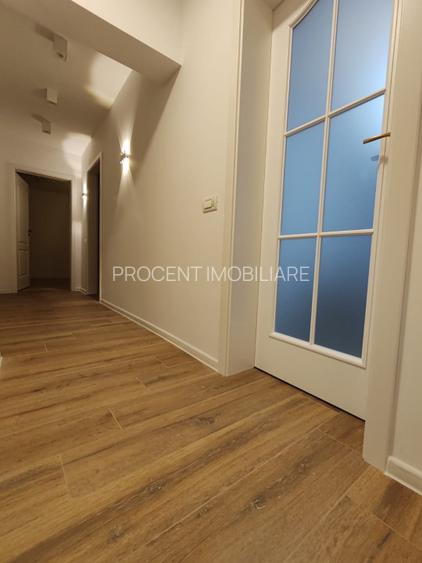 Apartament 2 camere decomandat renovat , zona Centrul Civic - str Toamnei - 2