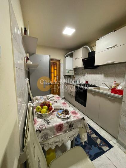 2 Camere Decomandat- Etaj 1- Mobilat si Utilat-Dacia - 3