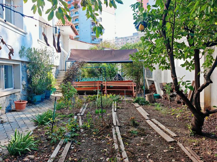 Fundeni | Str.Cuprului | Apartament in vila la etajul2  | curte comuna | parcare - 3