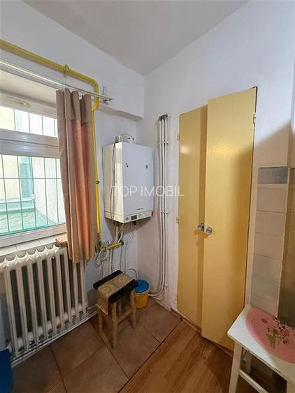 Apartament cu 2 camere decomandat, etajul 1 - Centru - Palas Mall. - 3