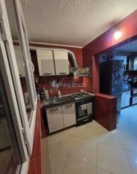 4 Camere 80 mp - 2 balcoane  bloc 1982 - 3