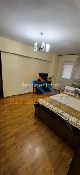 Apartament de vanzare cu 3 camere, zona 1 Decembrie 1918 - 2