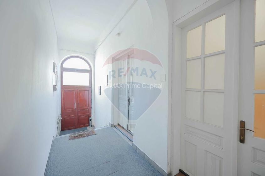 Spațiu Comercial + Birouri de Închiriat – 235 mp – Ultracentral - 14