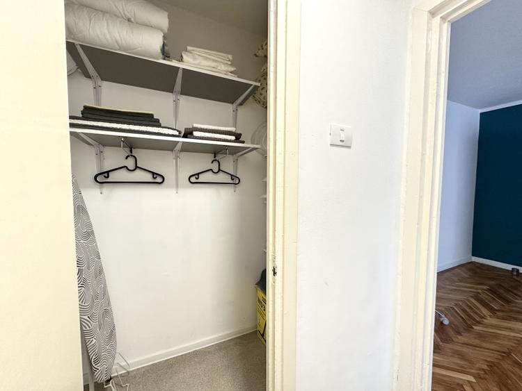 Apartament 2 camere la parter, 48 mp utili - Zona Take Ionescu