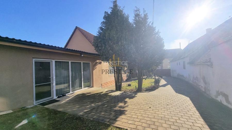 Casă de vânzare – Turnișor, str. Eduard Albert Bieltz | 2 apartamente - 14
