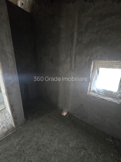 Casă individuală în vatra satului Albina - 14