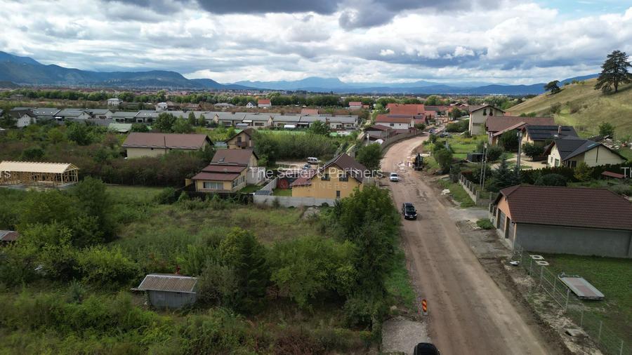 Teren intravilan - 9