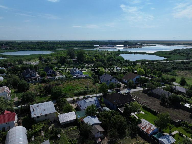 Casa-Vila/chiar lângă pensiunea Amara - 4