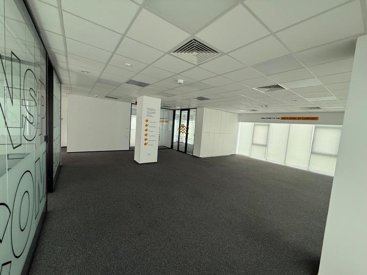 Sediu de companie modern, cu dotări de business center, parcare , Brâncuși 147