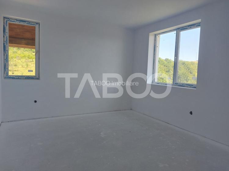 Duplex de vanzare 150 mp P+1E 4 camere 145 mp teren liber Cisnadie - 6