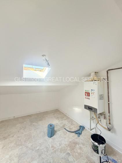 Spatiu pretabul birouri, Salon, Studio in  Mansarda Piata Romana - 5