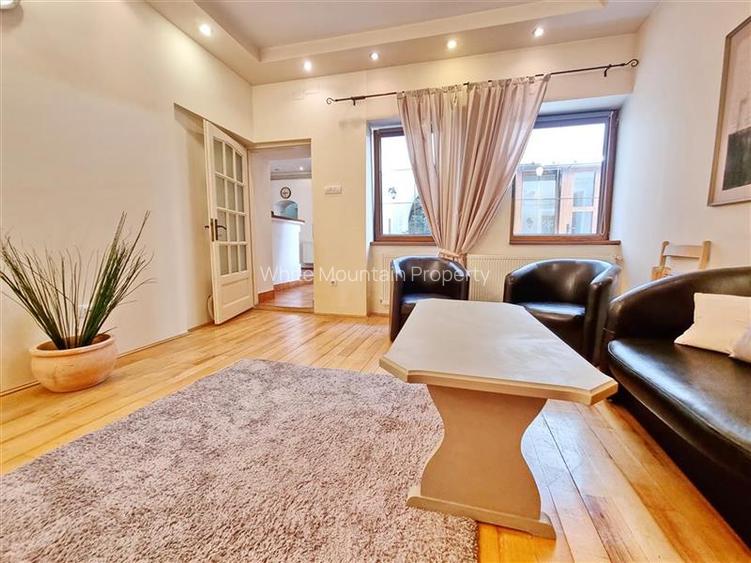 Garsoniera spatioasa de inchiriat in Centrul Istoric al Brasovului - 13