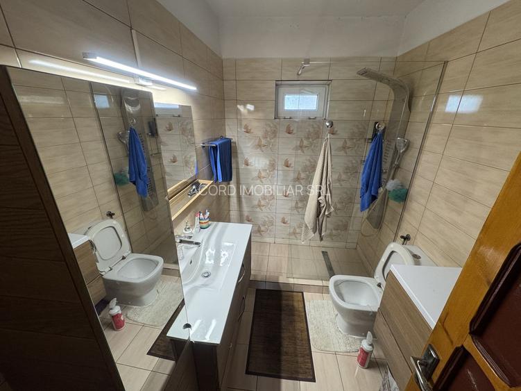 Casă 120 mp + casă 49 mp, teren 640 mp, deschidere 15 ml, Calea Dobrogei – Valu - 7