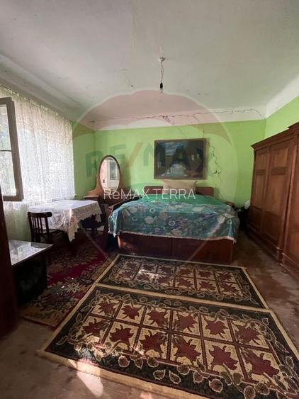 Casă de vânzare in Hideaga la drumul National - 17