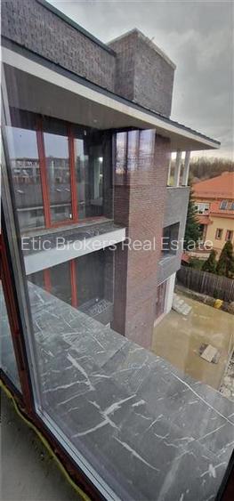 VILA DEOSEBITA DE VANZARE, ZONA EROU IANCU NICOLAE, PADUREA BANEASA - 8