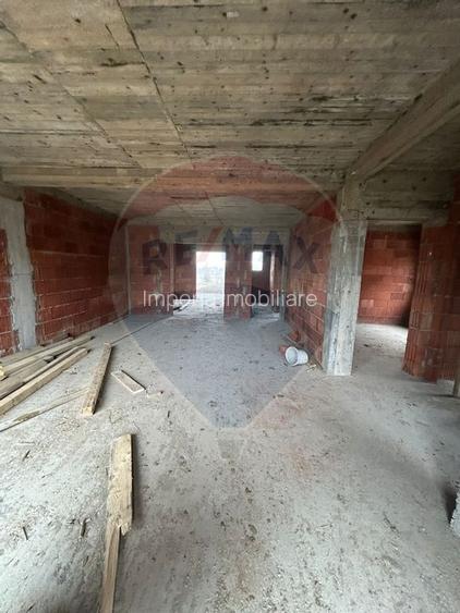 Casă / Vilă Bariera Valcii - 7