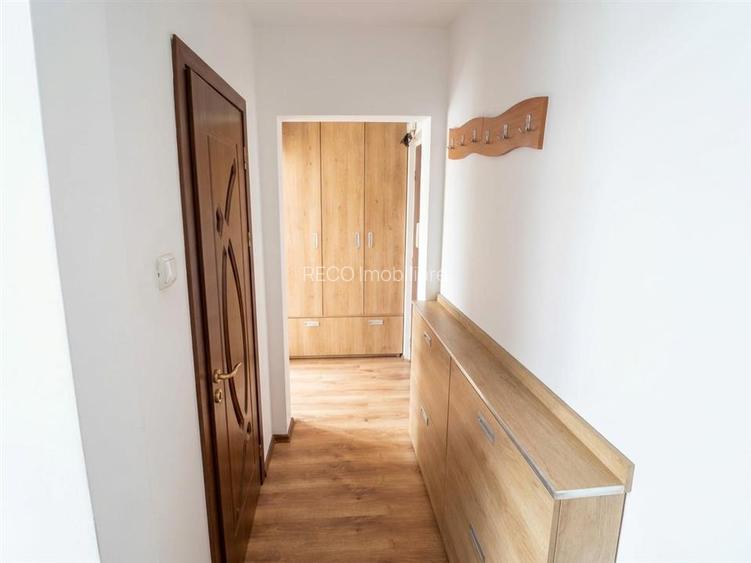 RECO Apartament cu 3 camere etaj 2 zona Velenta - 2