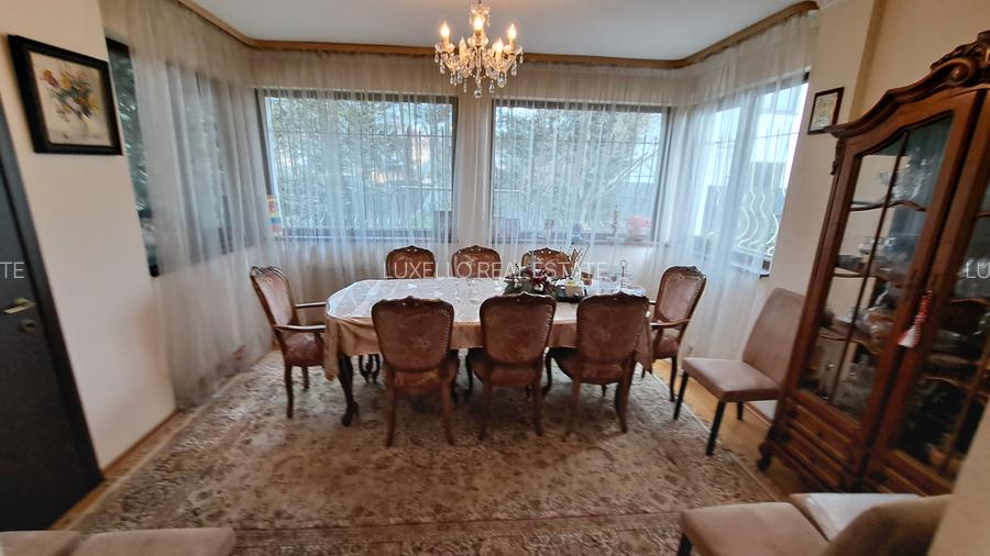 VILA INDIVIDUALA SUPERBA - CU TEREN GENEROS - AMPLASAMENT IDEAL - 28