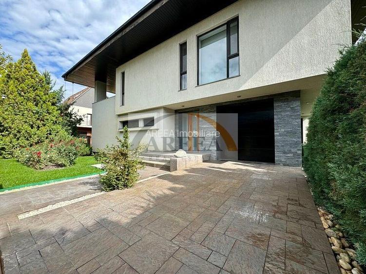 Vila lux de vanzare in cel mai dorit complex din Erou Iancu Nicolae-locatie rara - 35