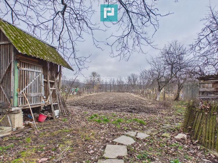 Casă cu 2 corpuri și 4 camere în Tauț - 11