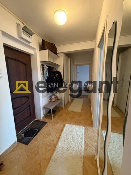 Elegant, 2 decomandate, centrala, AC! Vedere panoramica Calea Bucuresti! - 9