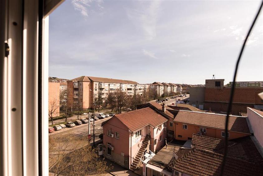 RECO Garsoniera gata de mutat  16 mp utili -str Stefan cel Mare - 16