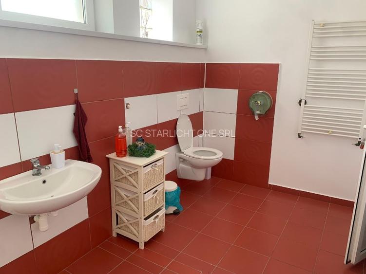 Vila 25 camere 1500 mp utili, 1900 teren, 10 parcari - 3