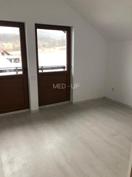 Judetul Valcea  com. Zatreni teren in suprafata 33 ha - 7