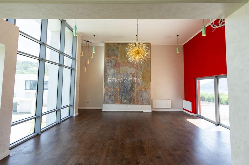 Casa de vanzare - Zona Ursulet Piatra Neamt - 19