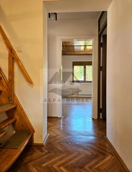 Casa deosebita cu 6 camere in  Centrul Brasovului - 210 mp - 21