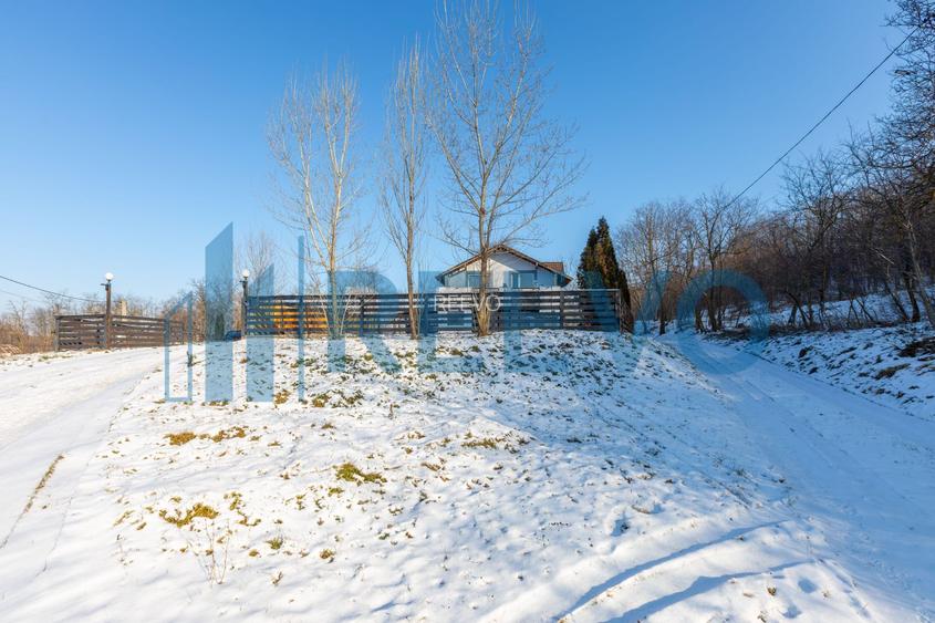 Casă cu Spațiu Comercial in Neamț - 9