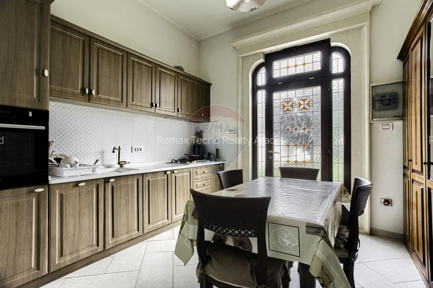 Stil si eleganta ! Vilă superba 320 mp cu teren 1728 mp in Mandruloc - 42