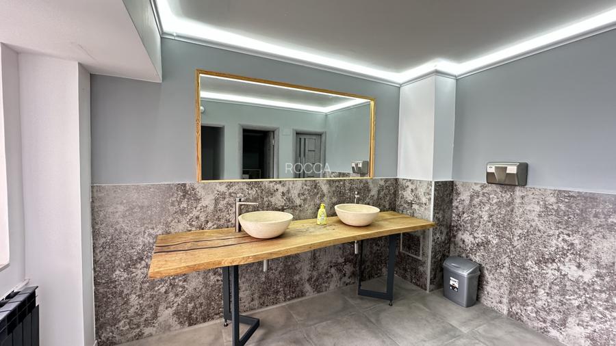 Spațiu de birou, 90 mp, 2 balcoane, la 2 minute de metrou, Victoriei - 13