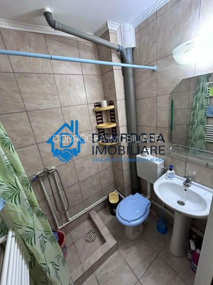 23 AUGUST-GARSONIERA DE INCHIRIAT - 4