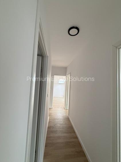 Apartament 3 camere,Spatios- de vânzare – 70.000 € - 16