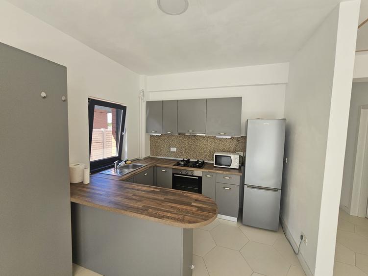 Casă parter 4 camere, 3 băi, 340 mp teren, complex | Școala Americană