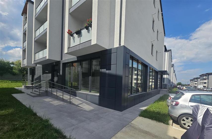 Spatiu comercial, 260mp, imobil nou,