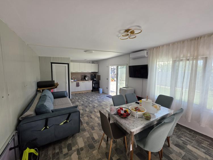Oportunitate! Casa la sol cu pod amenajat, 4 camere, mobilata utilata, Valu Tr!