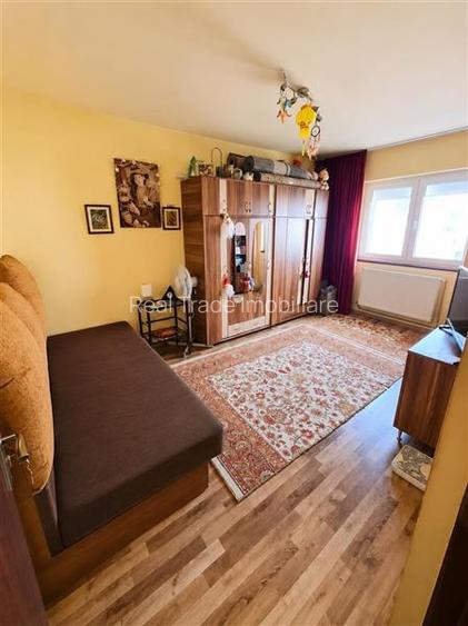 Apartament 2 camere decomandat Astra Carpatilor - 3