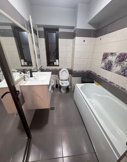 Apartament cu 2 camere, LOC DE PARCARE, zona Cug-Providenta