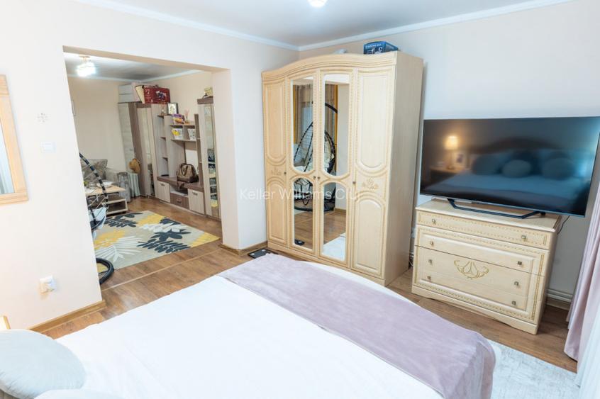 Camin primitor unicat, cu 3 cam. si atmosfera calda, recent modernizat - 14