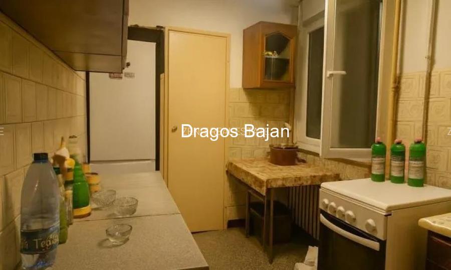 Sala Palatului // vedere spate // balcon - 4