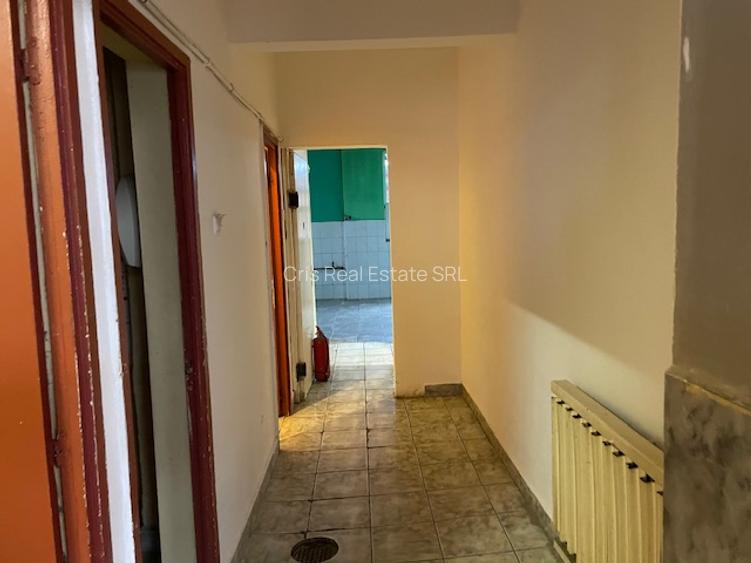 CHIRIE 75 mp -partial din spatiu comercial UNIRII- parter si subsol 59 mp - 4