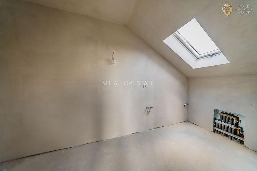 Vilă noua P+M in Sanleani - 15