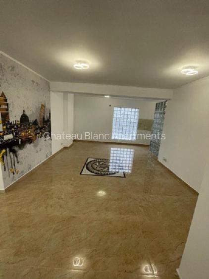 Discount mare, 2 camere lux, gata de mutare, comision 0 - 15